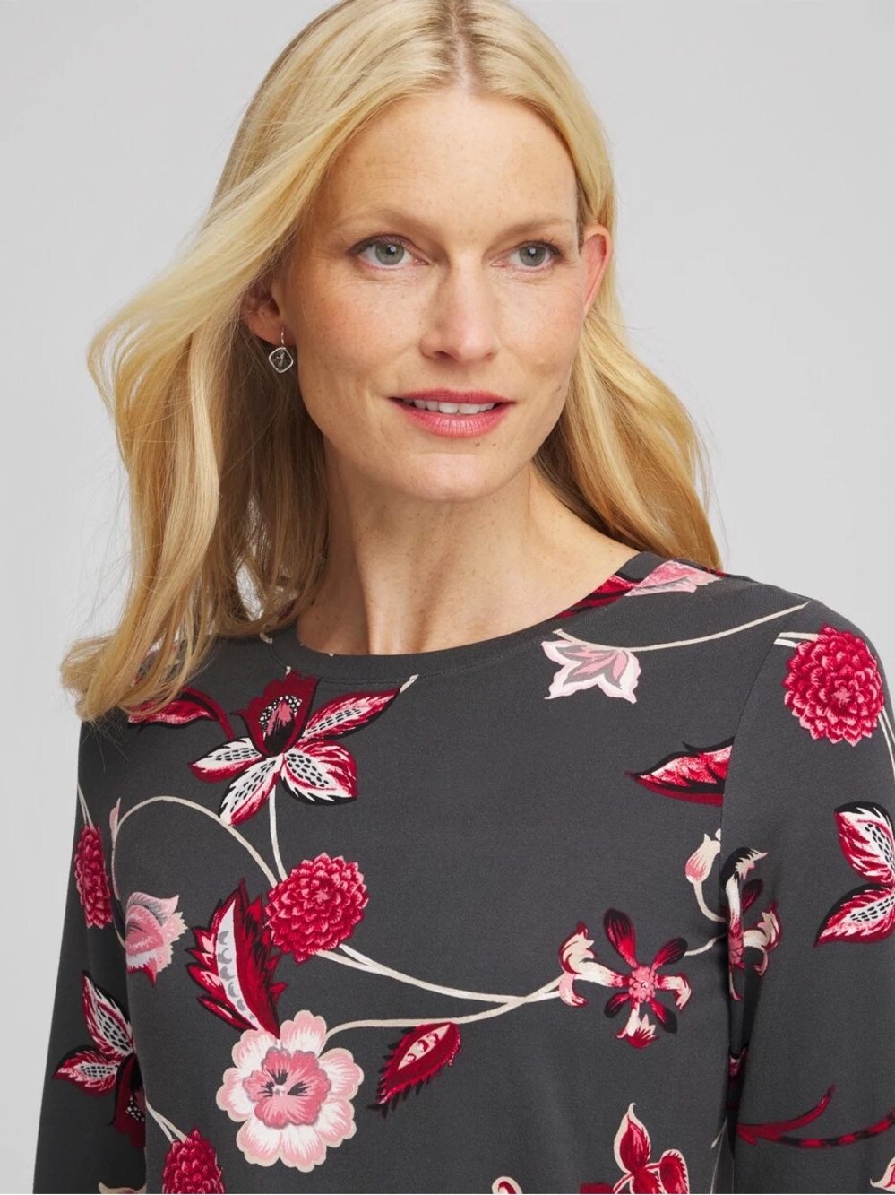 CHICOS Touch of Cool Layering Tee in Floral Vine Print, Like New
